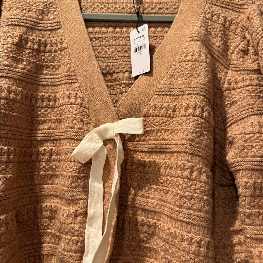 NWT! Express Textured V-Neck Bow Cardigan Size XL - Picture 3 of 16